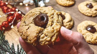 Cookie with hershey's kiss in the middle